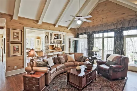 Living - 175 Fairview Ct, Jasper, GA 30143 photo 2 of 6