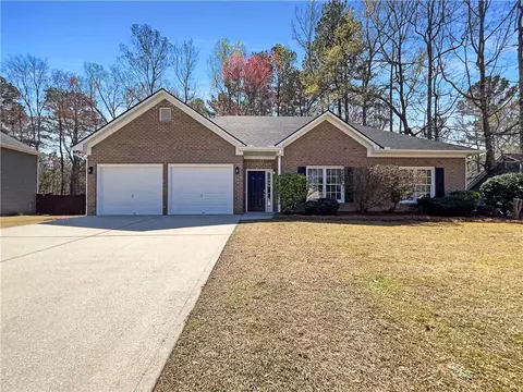 423 Legend Creek Ln, Douglasville, GA 30134