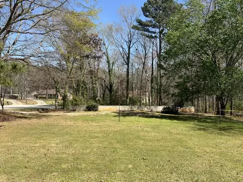 185 Country Lake Dr, Mcdonough, GA 30252