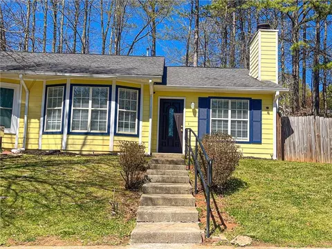 348 Farm Place Ct, Woodstock, GA 30188