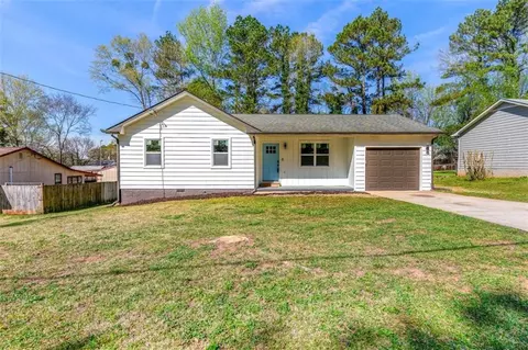 195 Adrian Dr, Stockbridge, GA 30281