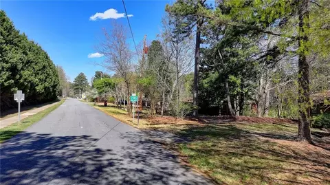 962 Scales Rd, Suwanee, GA 30024