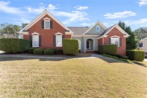 1660 Little Lisa Ln, Snellville, GA 30078