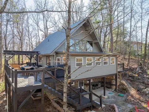 60 Laurel Ridge Ct, Ellijay, GA 30540