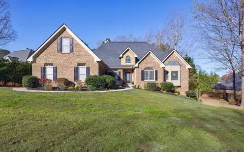 2667 White Rock Dr, Buford, GA 30519