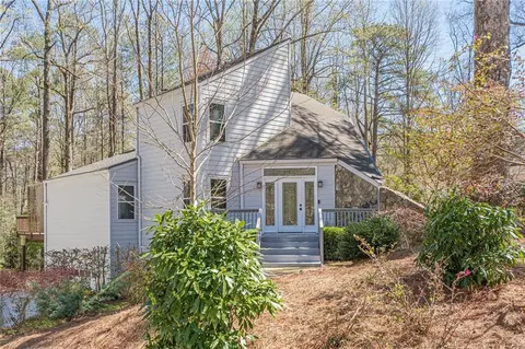 2154 Fox Hound Chase, Marietta, GA 30062