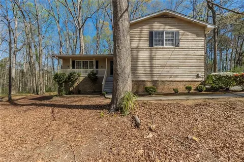 3637 Windmill Rd, Ellenwood, GA 30294