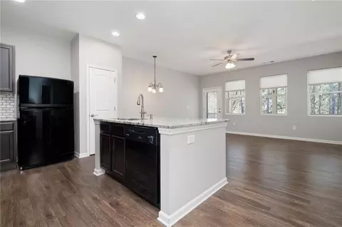 529 Riverview Ln, Canton, GA 30114 photo 5