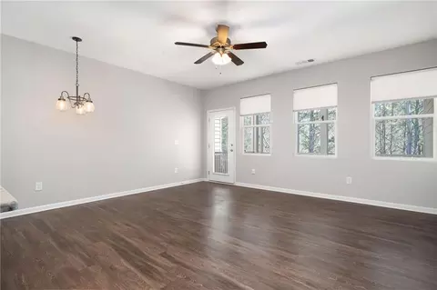 529 Riverview Ln, Canton, GA 30114 photo 9