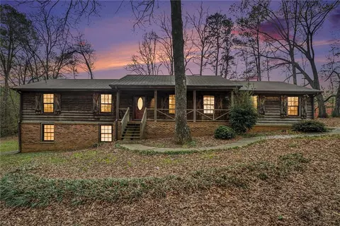 4230 Iris Brooke Ln, Snellville, GA 30039