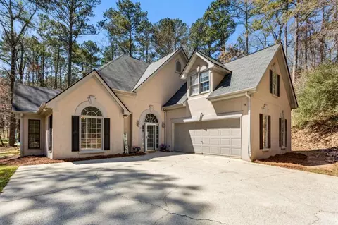 5163 Holly Springs Dr, Douglasville, GA 30135