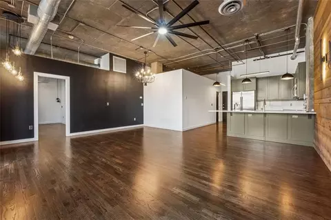 3235 Roswell Rd NE #421, Atlanta, GA 30305