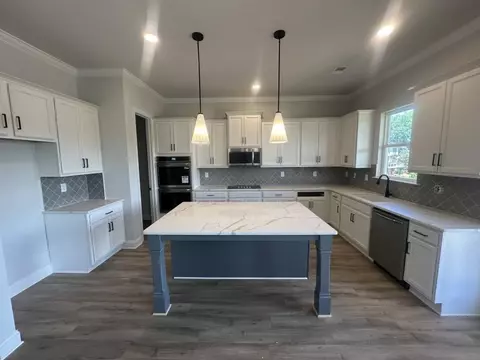 Kitchen - 3793 Cheyenne Ln, Jefferson, GA 30549 photo 2 of 4