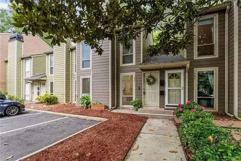 1088 Riverbend Club Dr SE, Atlanta, GA 30339