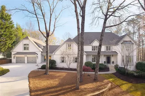 8705 River Trce, Roswell, GA 30076