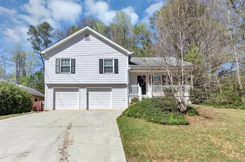 5848 Dunn Rd SW, Mableton, GA 30126
