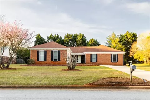 1250 Great Oaks Dr SE, Conyers, GA 30013