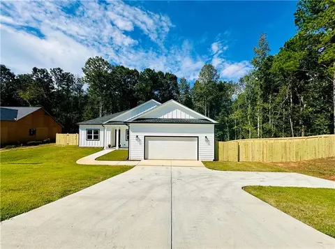 135 Yancey Rd, Covington, GA 30014