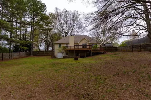 Exterior - 10 Flowers Dr, Covington, GA 30014 photo 4 of 5