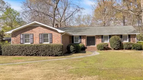 121 Windwood Way NW, Rome, GA 30165
