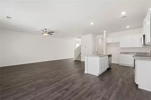 Living - 12100 Conrad Cir, Hampton, GA 30228 photo 2 of 5
