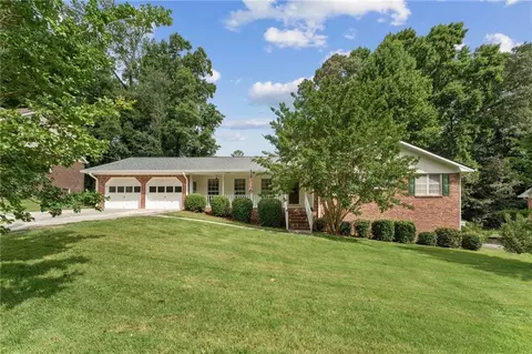 4135 Shoshone Valley Rd, Marietta, GA 30068