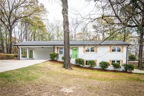 3888 W Oak Dr, Douglasville, GA 30135