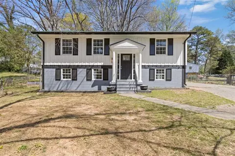 6414 Bimini Dr, Forest Park, GA 30297