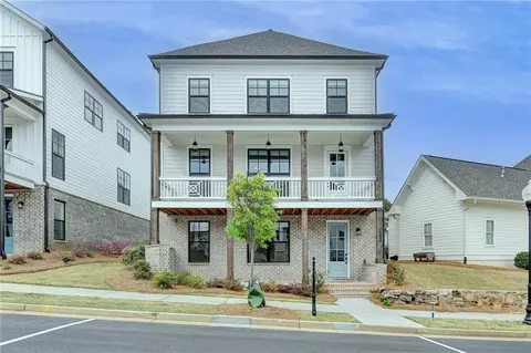 717 Farmstead Rd, Suwanee, GA 30024