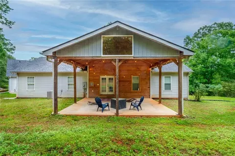 150 Daniel Dr, Cleveland, GA 30528