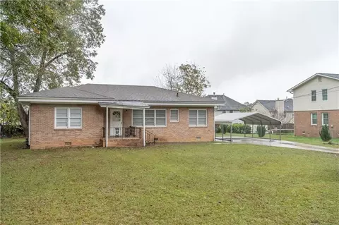8424 Taylor Rd, Riverdale, GA 30274