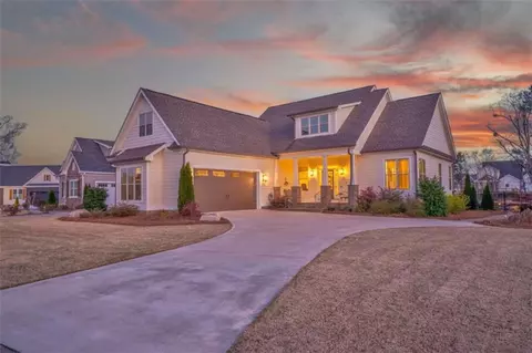 12 Farm View Ct, Rome, GA 30165