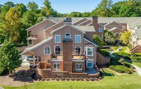 5360 Brooke Ridge Dr, Dunwoody, GA 30338