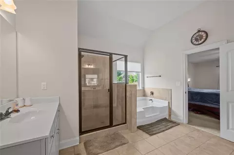 Bath - 3048 Level Grove Ln, Dacula, GA 30019 photo 2 of 5