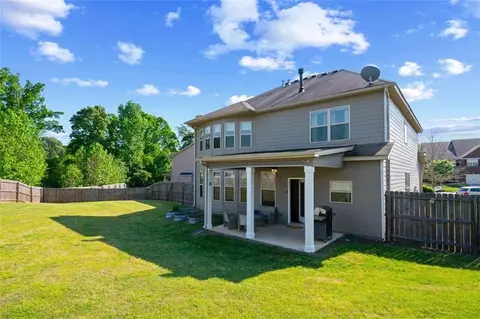 Exterior - 3048 Level Grove Ln, Dacula, GA 30019 photo 5 of 9