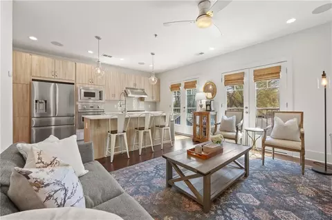305 Canton Way, Roswell, GA 30075