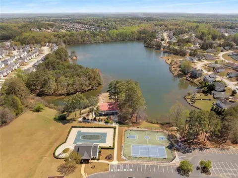 View/Area - 265 Lakeridge Ct, Covington, GA 30016 photo 3 of 6