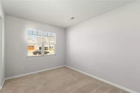 Bedroom - 265 Lakeridge Ct, Covington, GA 30016 photo 9 of 10