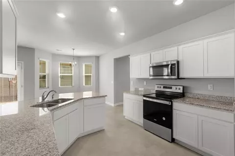 Kitchen - 265 Lakeridge Ct, Covington, GA 30016 photo 1 of 3