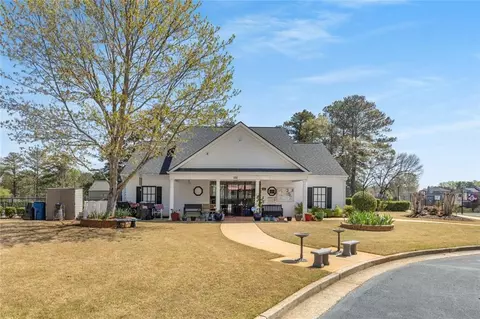 Exterior - 265 Lakeridge Ct, Covington, GA 30016 photo 6 of 10