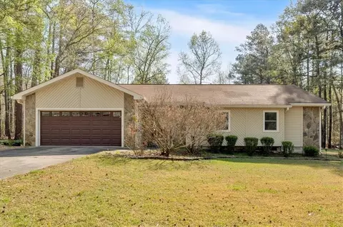 4670 Sundridge Trl, Fairburn, GA 30213