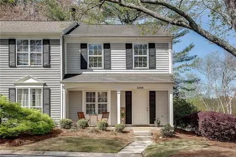 2306 Queen Anne Ct, Atlanta, GA 30350