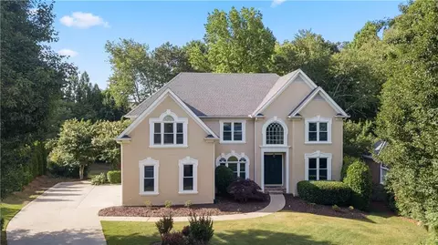 915 Summer Wind Pl, Roswell, GA 30075
