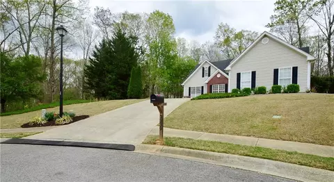 7339 Litany Ct, Flowery Branch, GA 30542