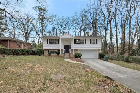 2300 Greenway Dr, Decatur, GA 30035