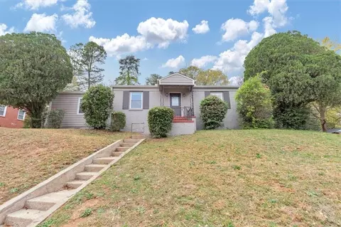 1679 SW Lisbon Dr SW, Atlanta, GA 30310