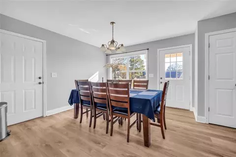 Dining - 276 Arbor Gate Dr, Cornelia, GA 30531 photo 1 of 5