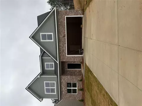 793 Rock Hill Pkwy, Lithia Springs, GA 30122