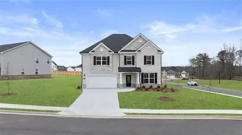 1099 Blue Juniper Cir, Loganville, GA 30052