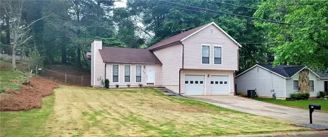 849 Cadet Ct NW, Lilburn, GA 30047